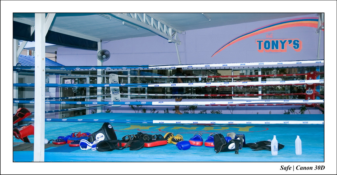 2006 - 08 - Pattaya - Boxe Tony 03